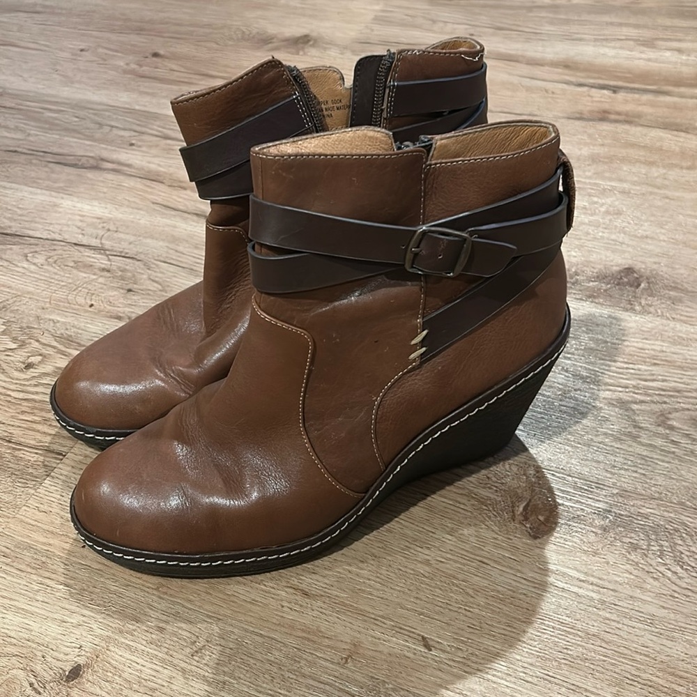 Sofft | Leather | Wedge | Booties